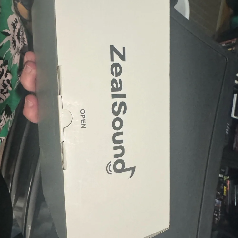 Sleek Black Computer Microphone for Crisp Audio